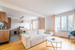 Spacious apartment with Balcon Paris 11th arr
